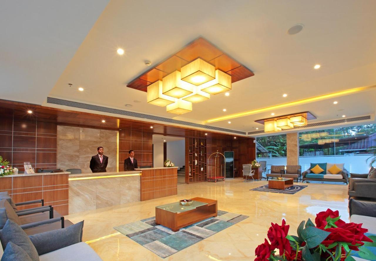 Hotel Ceasar Palace Thodupuzha Εξωτερικό φωτογραφία