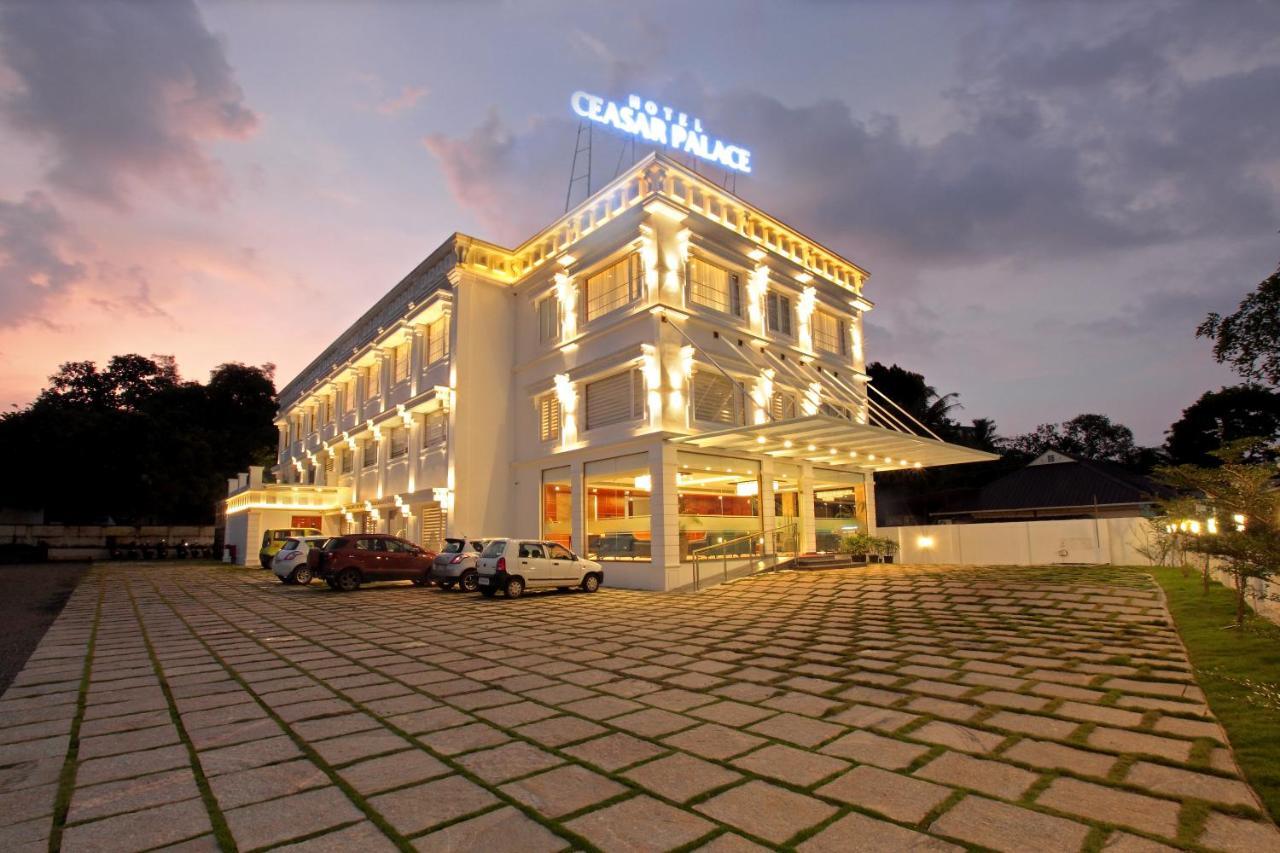 Hotel Ceasar Palace Thodupuzha Εξωτερικό φωτογραφία