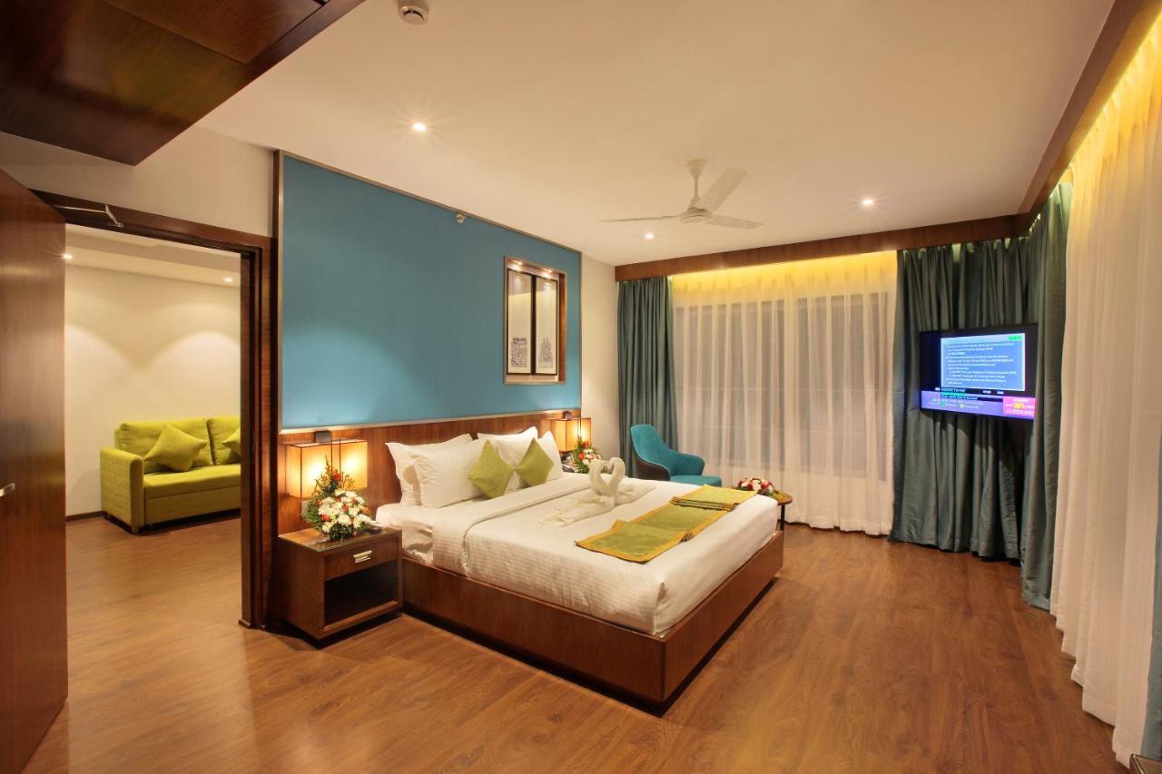 Hotel Ceasar Palace Thodupuzha Εξωτερικό φωτογραφία